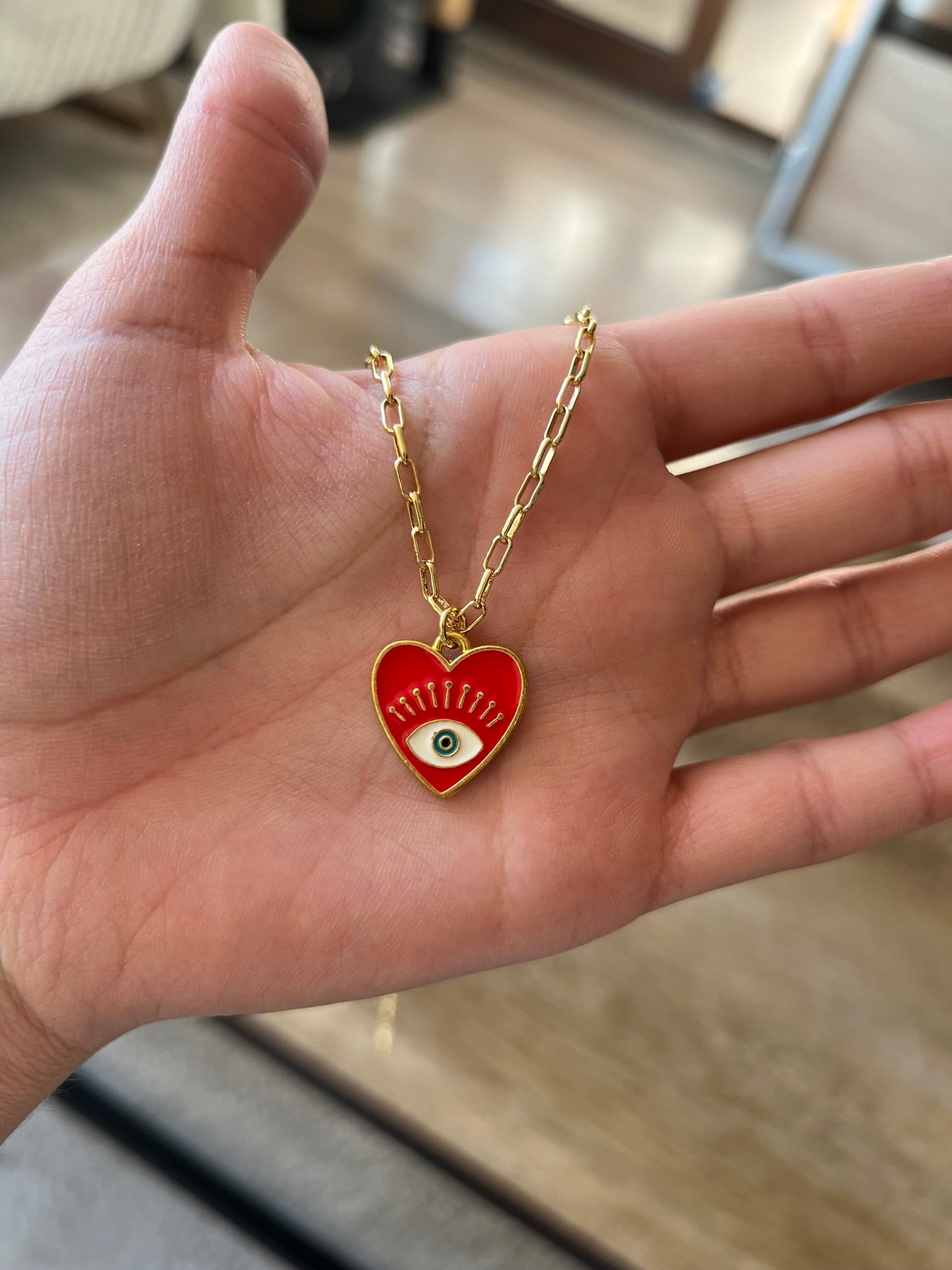 Collar Corazón Ojo Protector