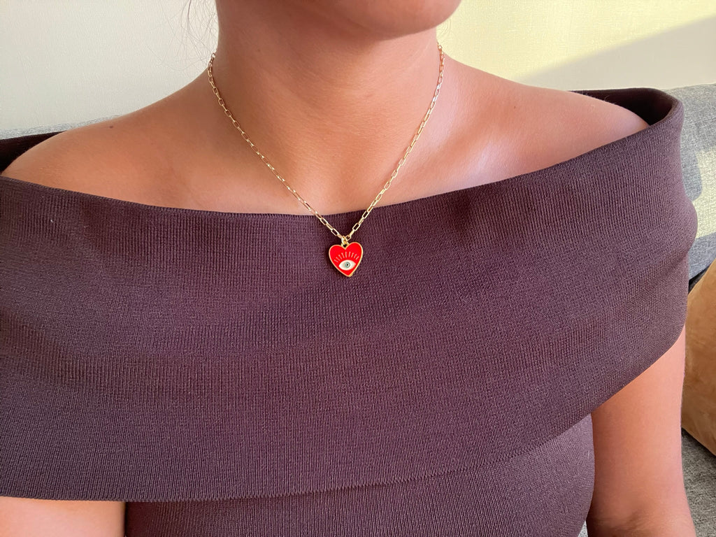 Collar Corazón Ojo Protector