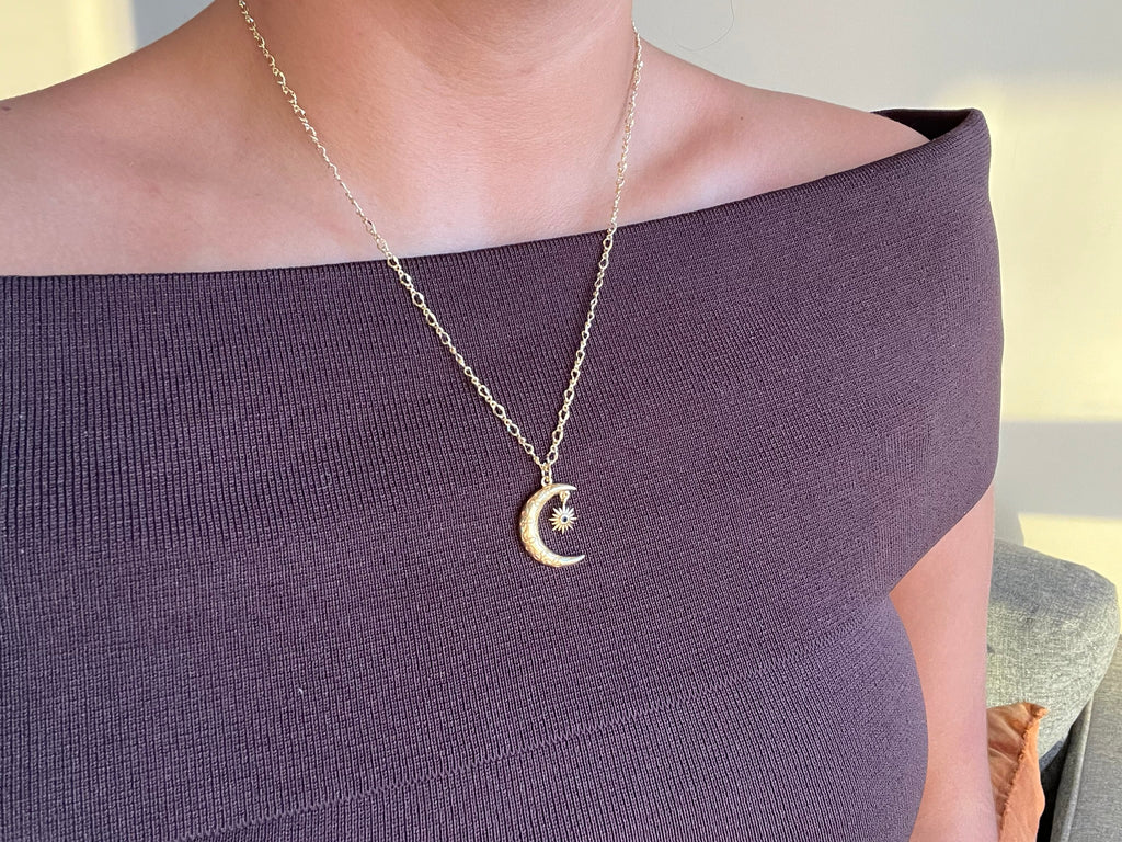 Collar Moon & Star Gold