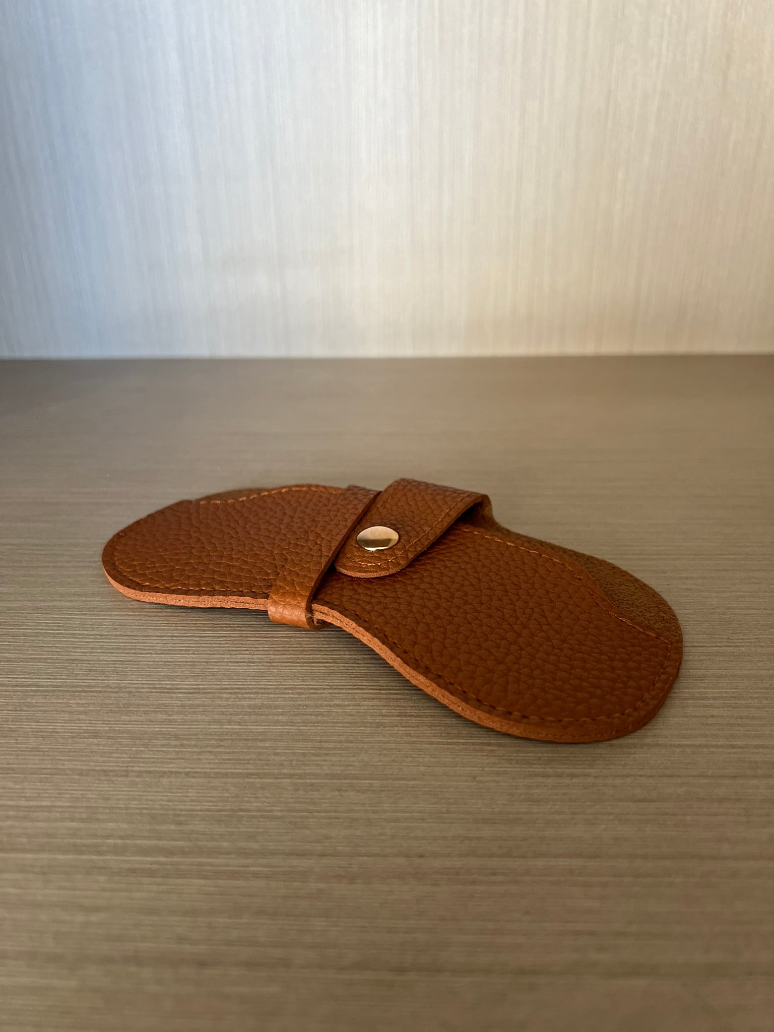 Porta Lentes de Sol Slim & Chic