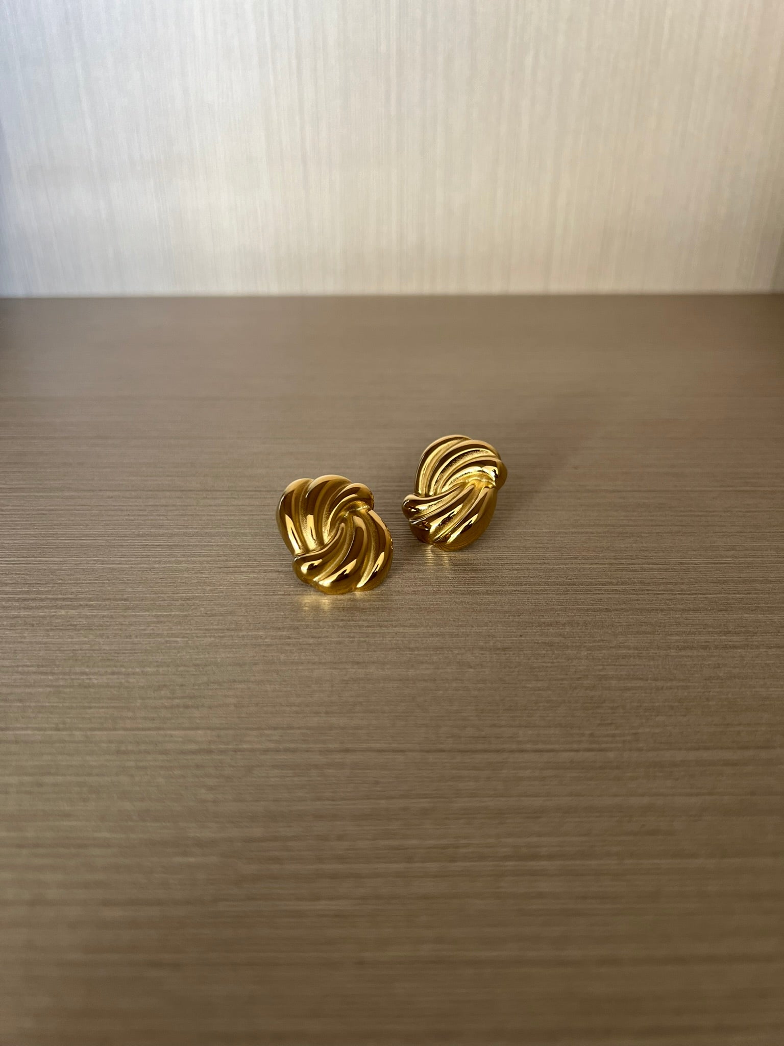 Aro Ondas Acero Inoxidable Baño Oro