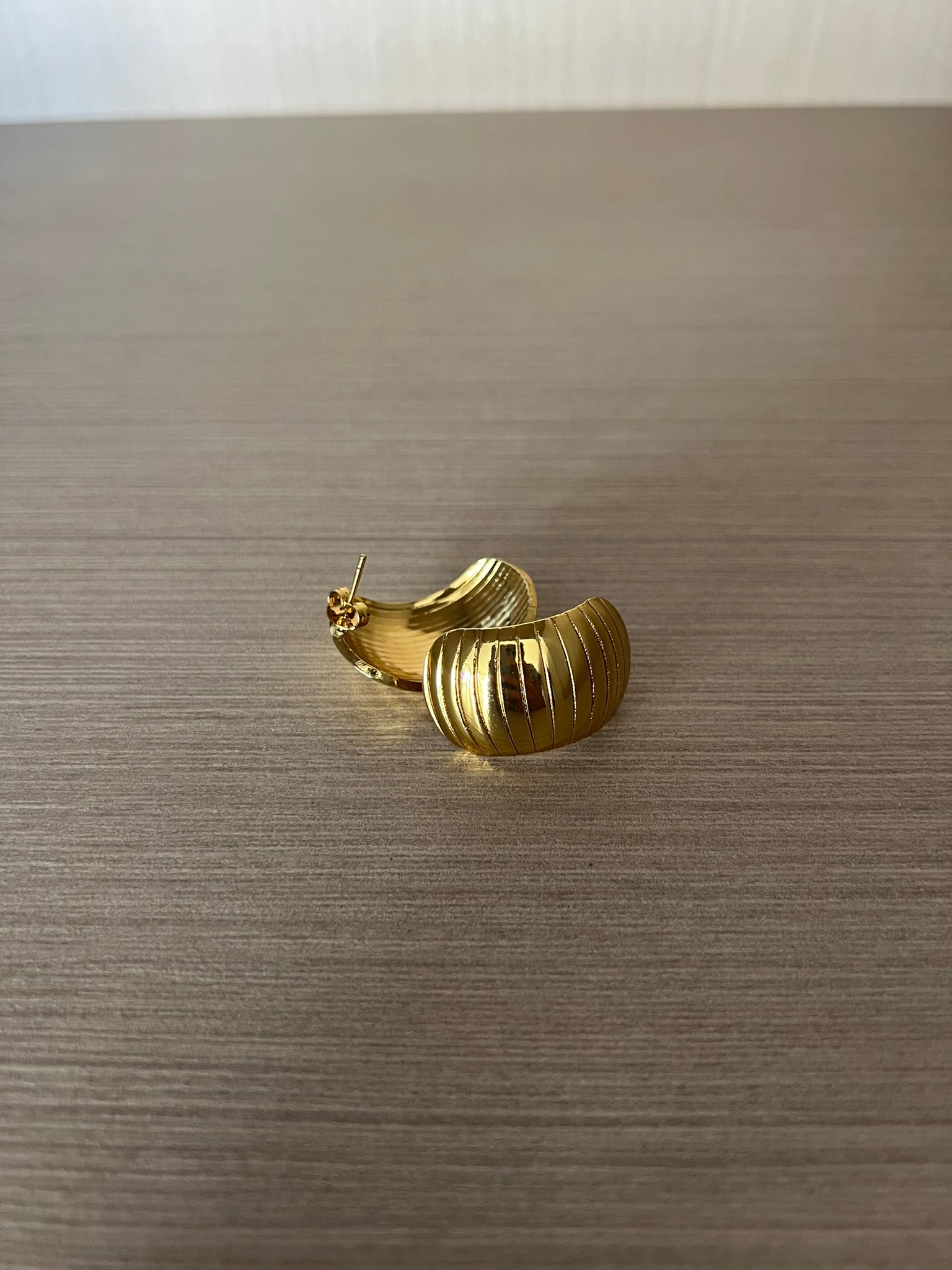 Aro Líneas Acero Inoxidable Baño Oro