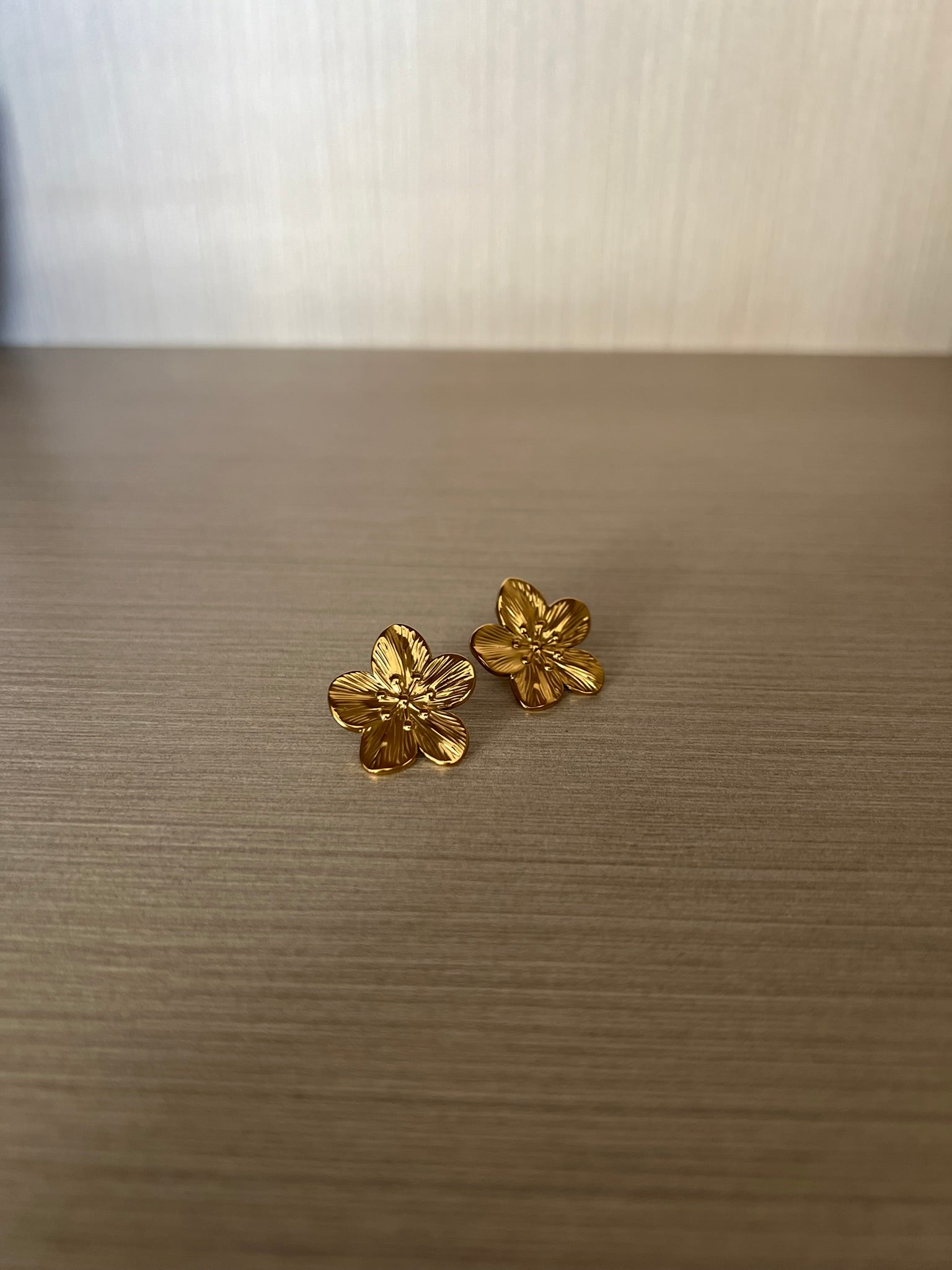 Aro Flor Acero Inoxidable Baño Oro