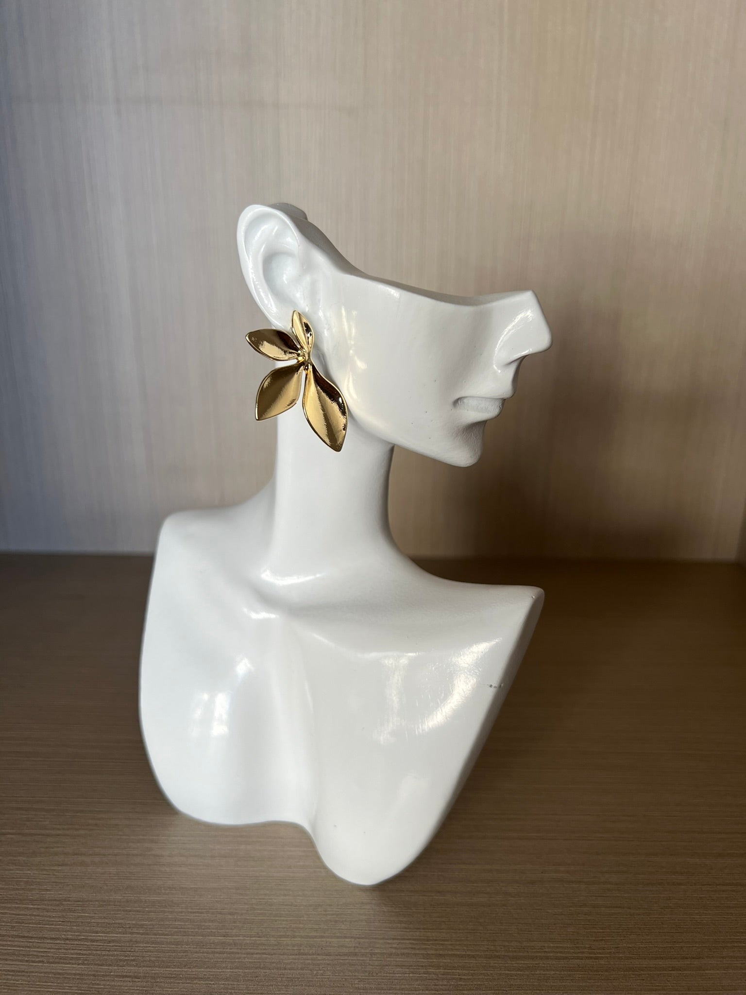 Aro Pétalos Acero Inoxidable Baño Oro