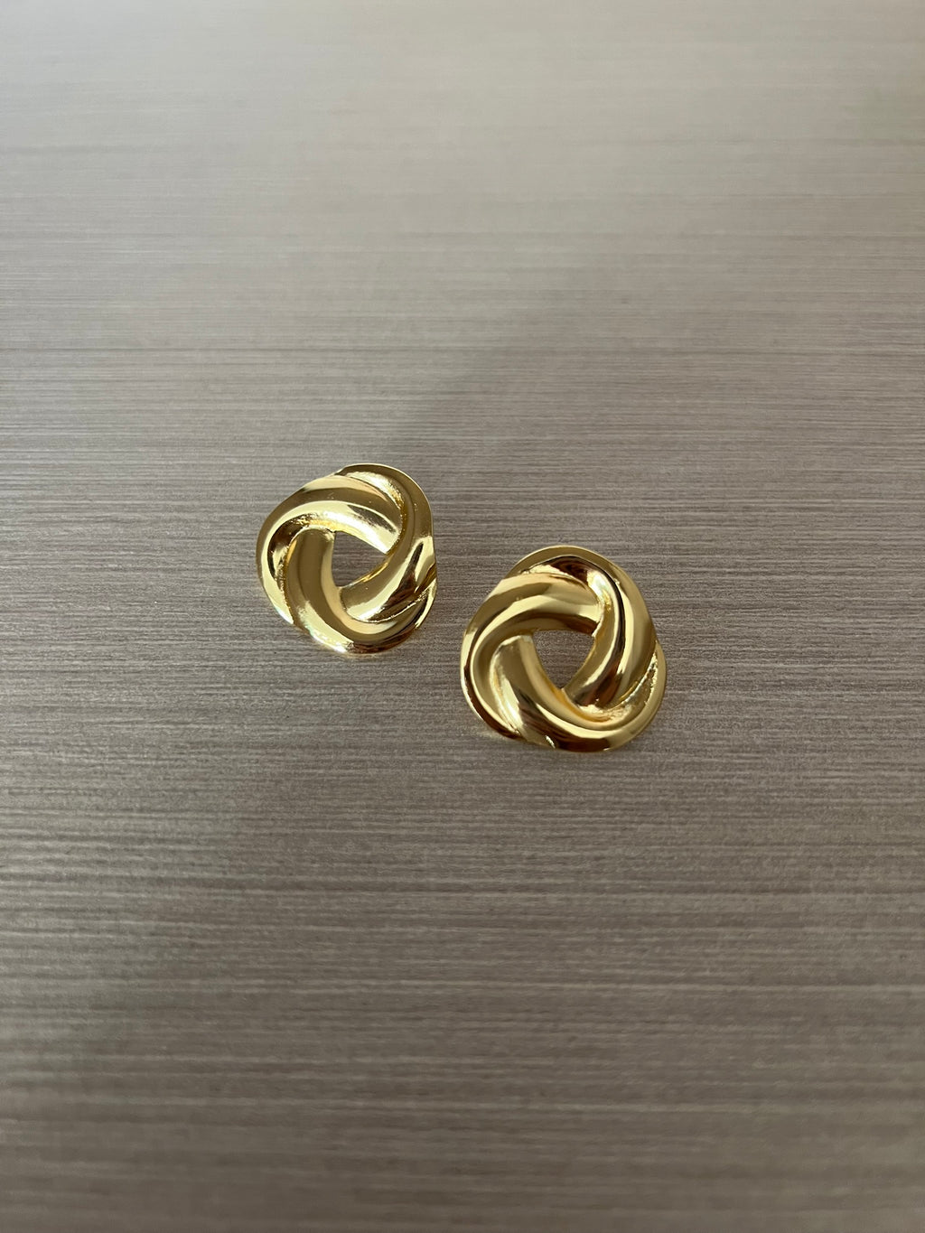 Aro Nudo Acero Inoxidable Baño Oro