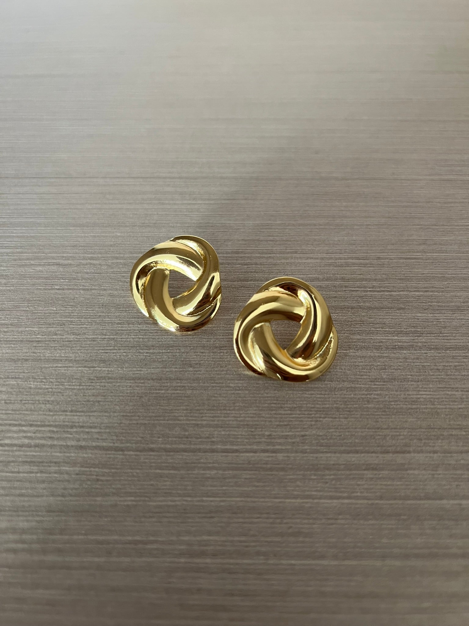 Aro Nudo Acero Inoxidable Baño Oro