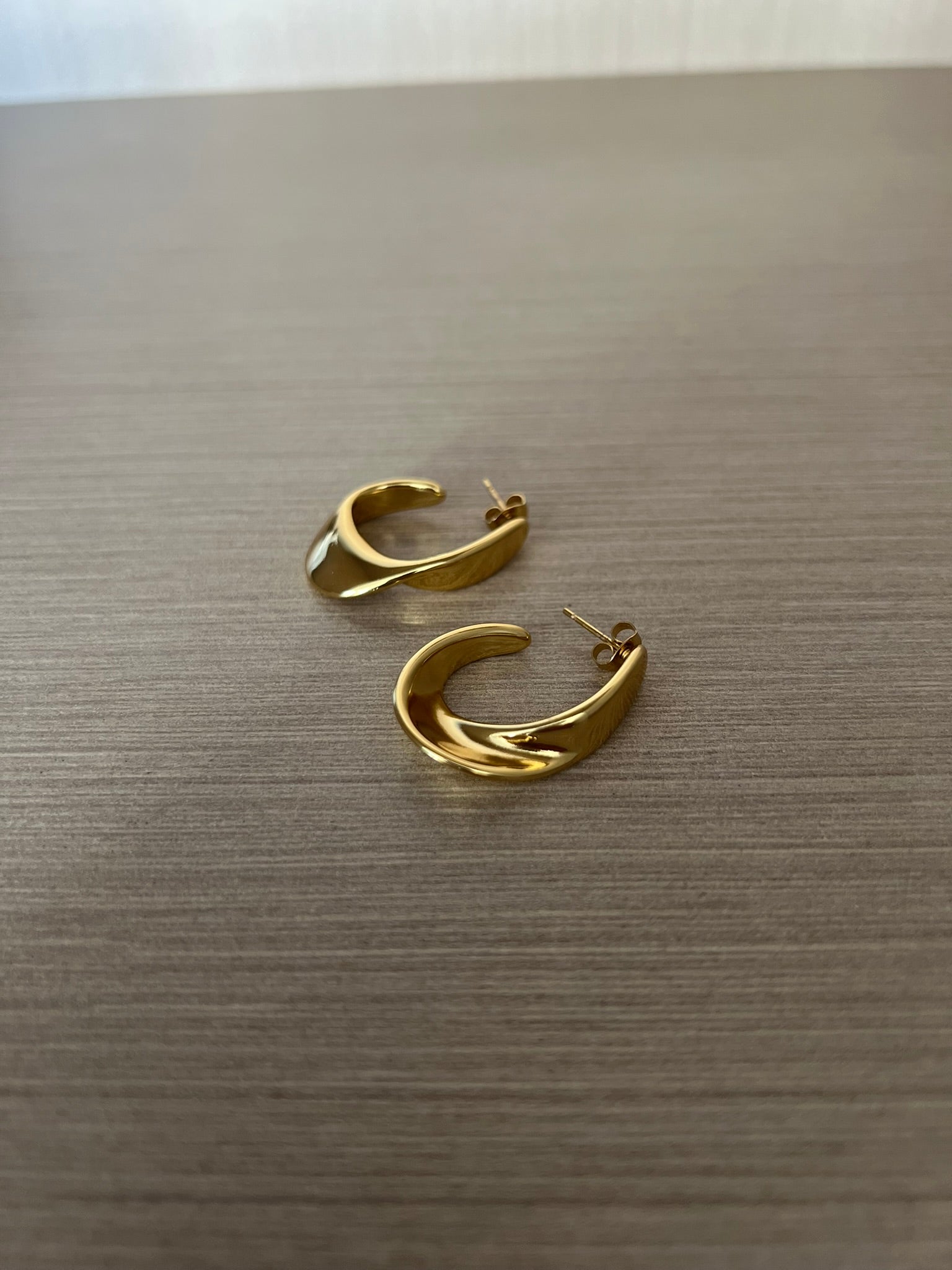 Aro Curva Acero Inoxidable Baño Oro