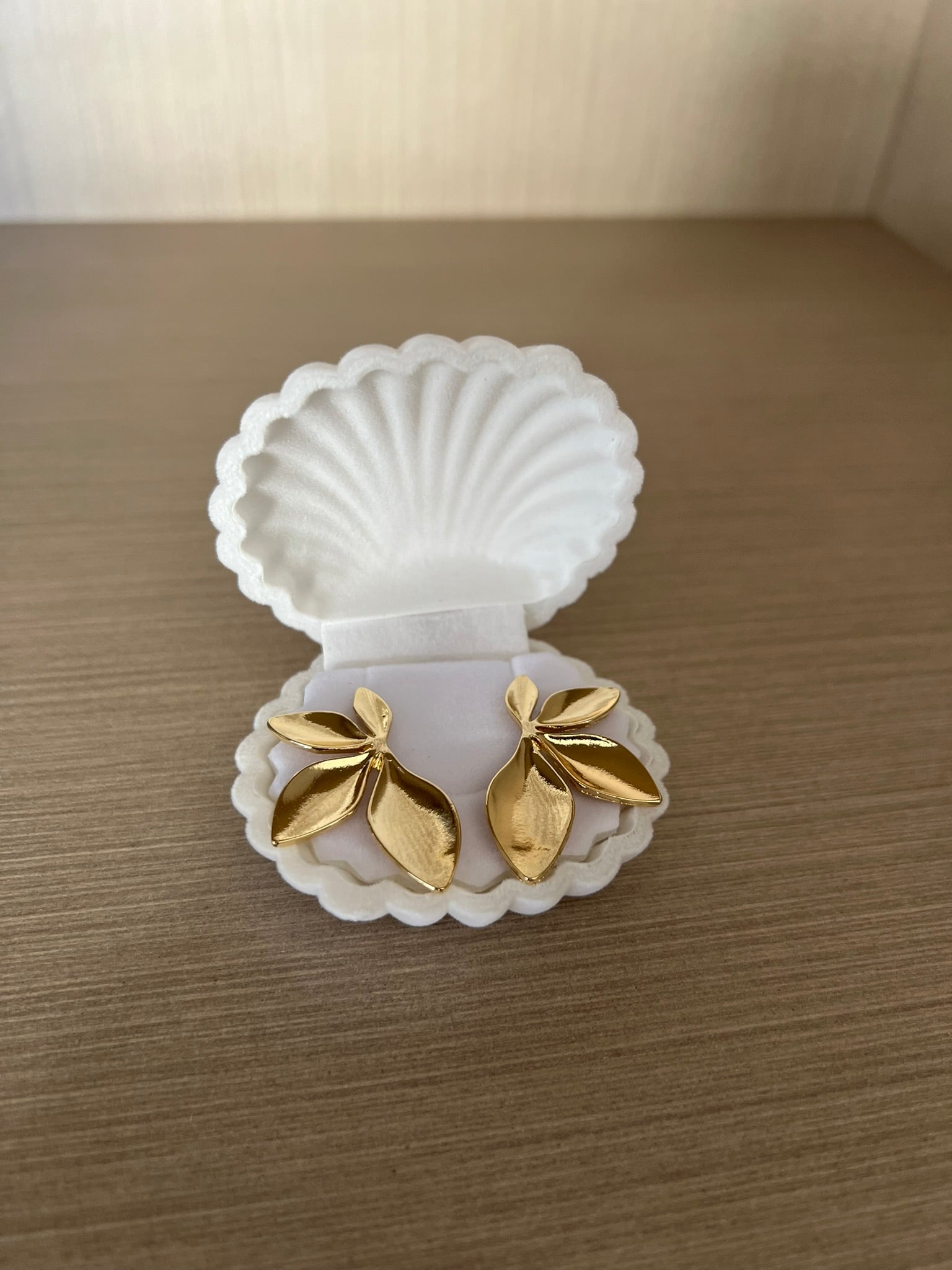 Aro Pétalos Acero Inoxidable Baño Oro